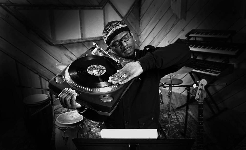 Hip-Hop Pioneer GrandMixer DXT to be Presented with the Hip-Hop Innovator Award at NAMM's TEC Experience