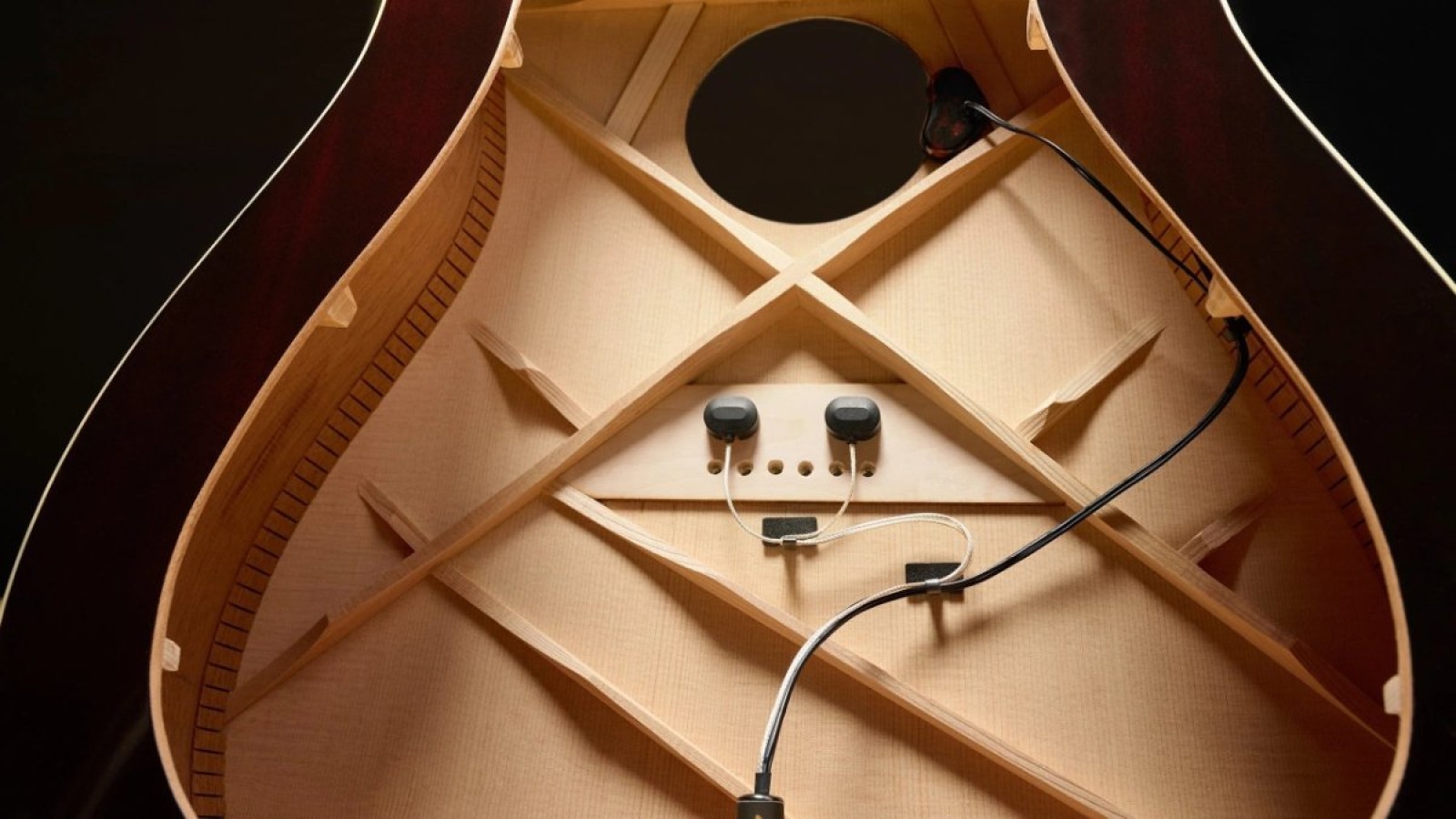 Gibson adopts L.R. Baggs HiFi DNA pickups for select acoustic models